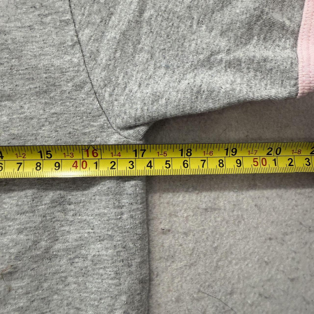 Vintage Y2K 2000's Women's Heather Grey Graphic Tee Yosemite