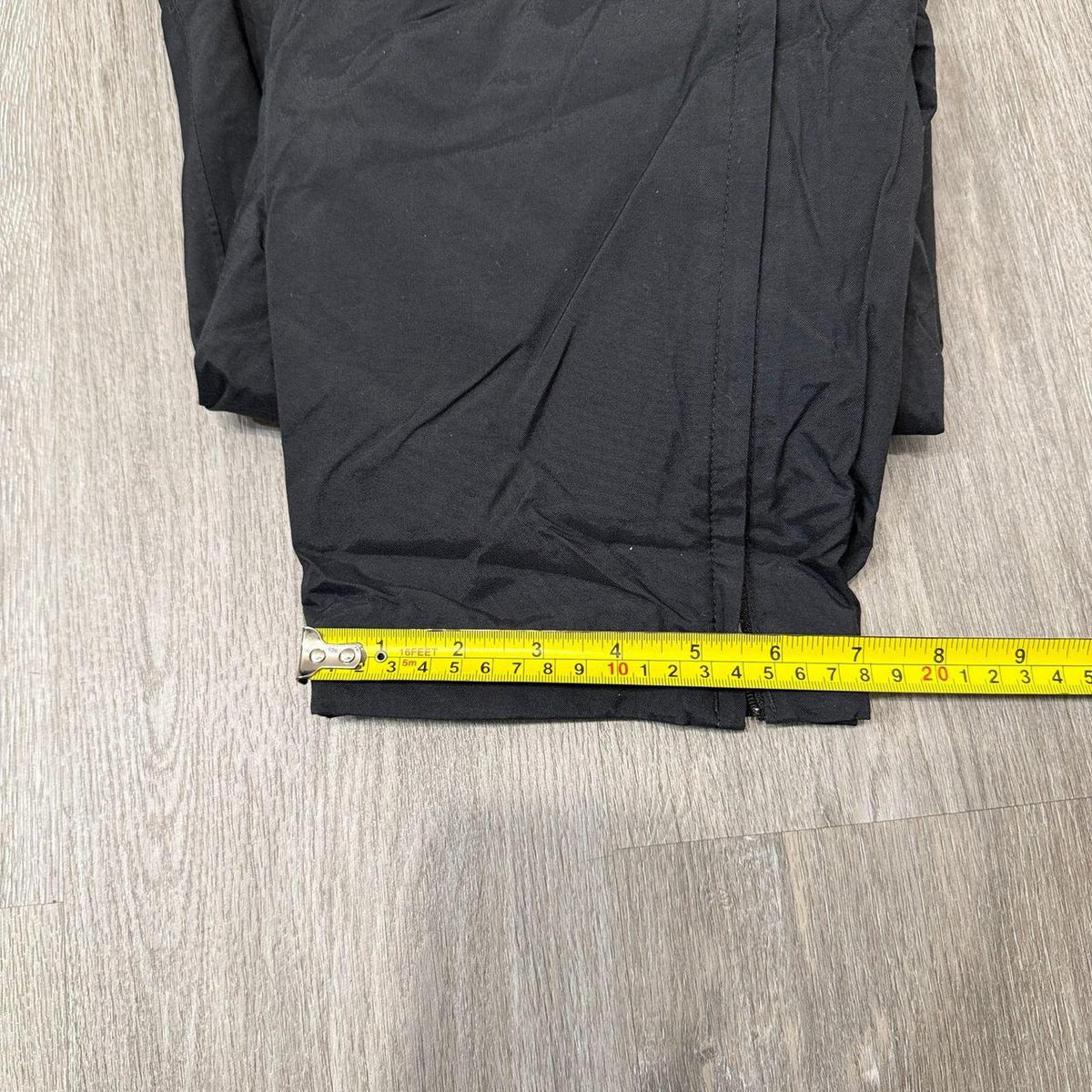 Vintage Y2K 2000's Regatta Black Baggy Insulated Nylon Pants