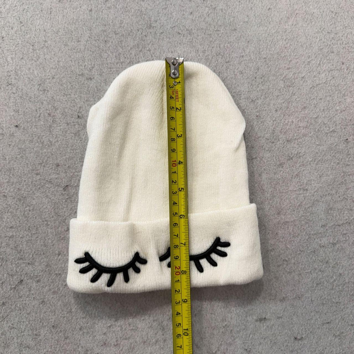 Vintage Y2K 2000's Women's Cream Knit Embroidered Beanie