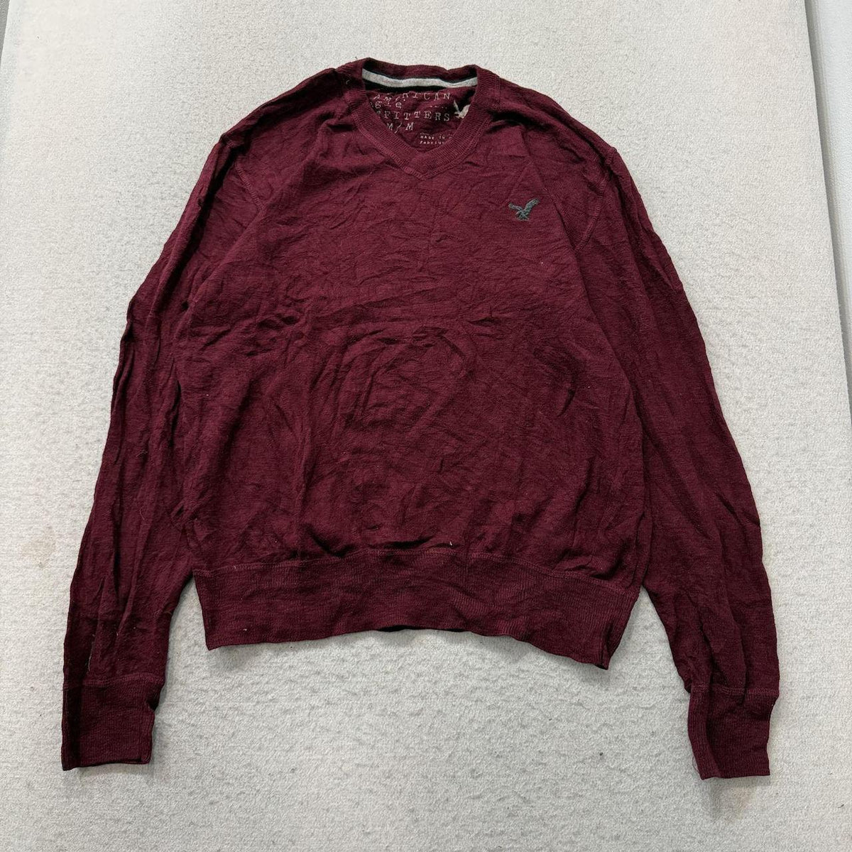 Vintage Y2K 2000's Women's American Eagle Burgundy Boxy V-Neck Sweater