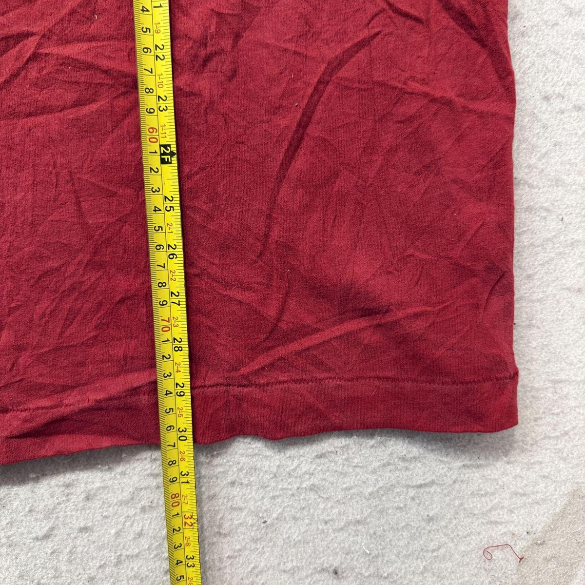 Vintage Y2K 2000's Women's Aeropostale Burgundy Graphic Spellout Tee