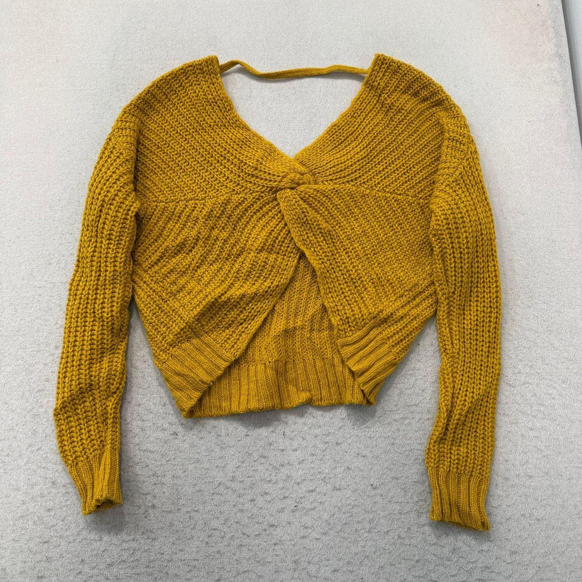 Vintage Y2K 2000's Women's Mustard Yellow Boxy Cropped Knit Sweater