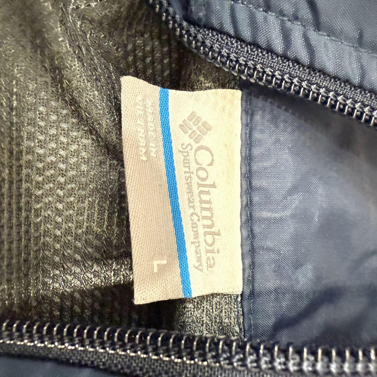 Vintage Y2K 2000's Columbia Navy Oversized Insulated Winter Jacket