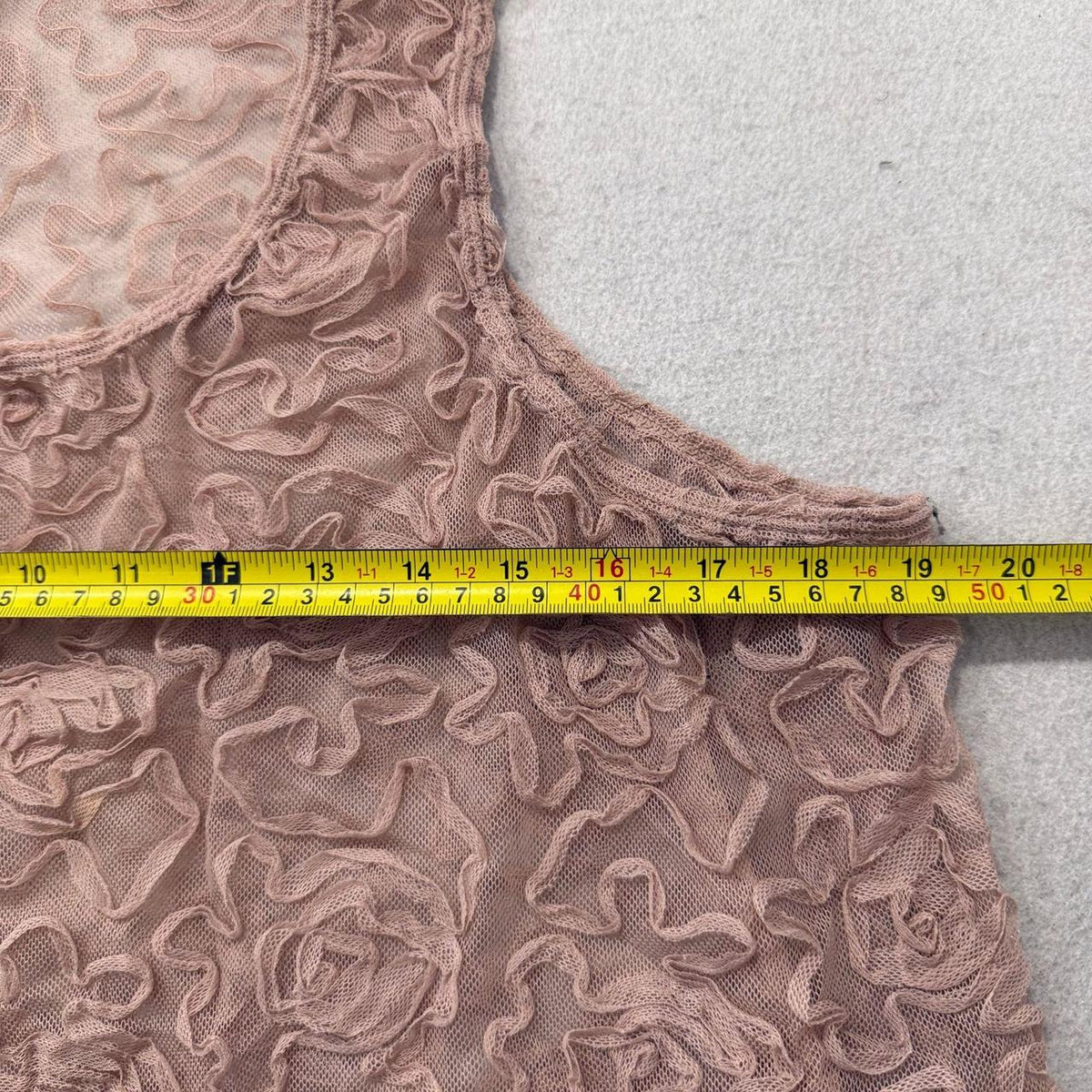 Vintage Y2K 2000's Women's Free People Taupe Boxy Textured Tank Top