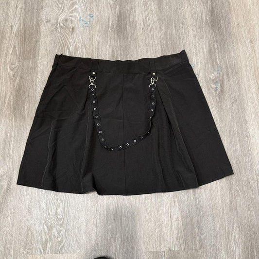 Vintage Y2K 2000's Women's Black Grunge Chain Detail Pleated Jeans
