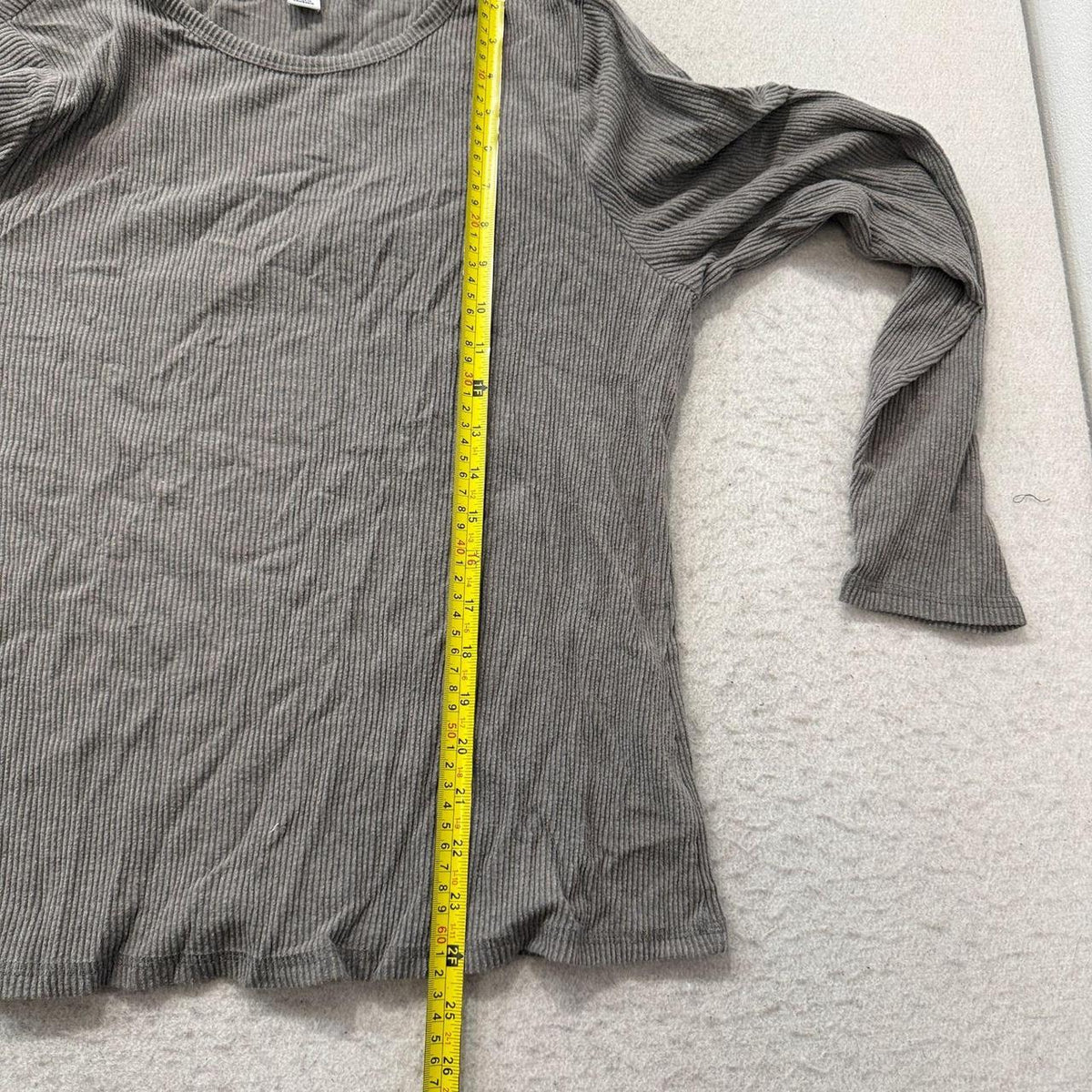 Vintage Y2K 2000's Women's Old Navy Grey Oversized Ribbed Long Sleeve Tee