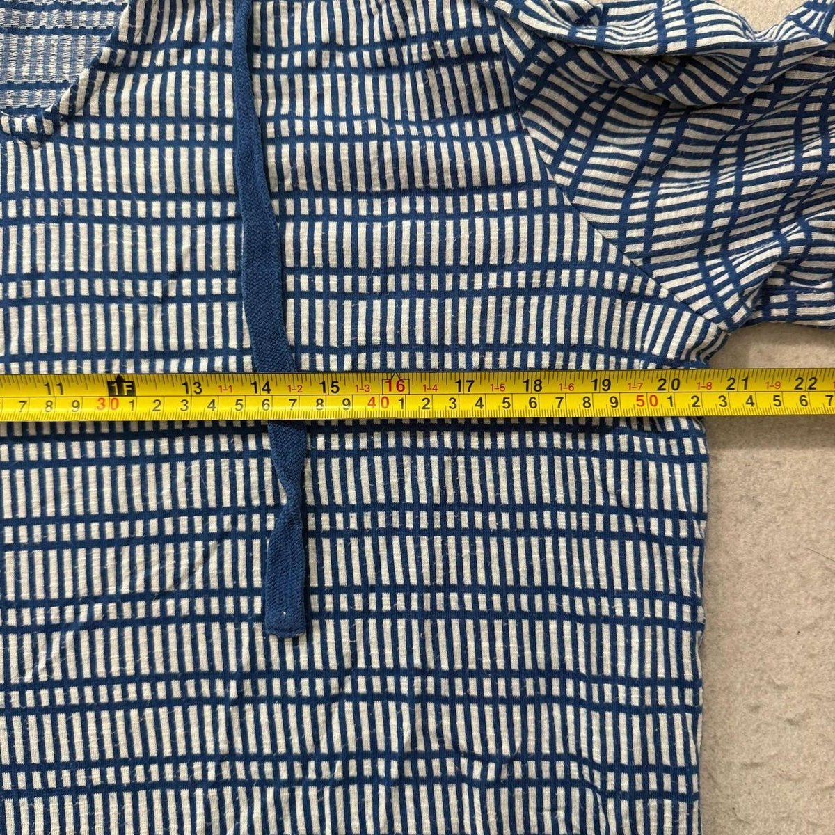 Vintage Y2K 2000's Women's AnyBody Navy Striped Oversized Pullover Hoodie