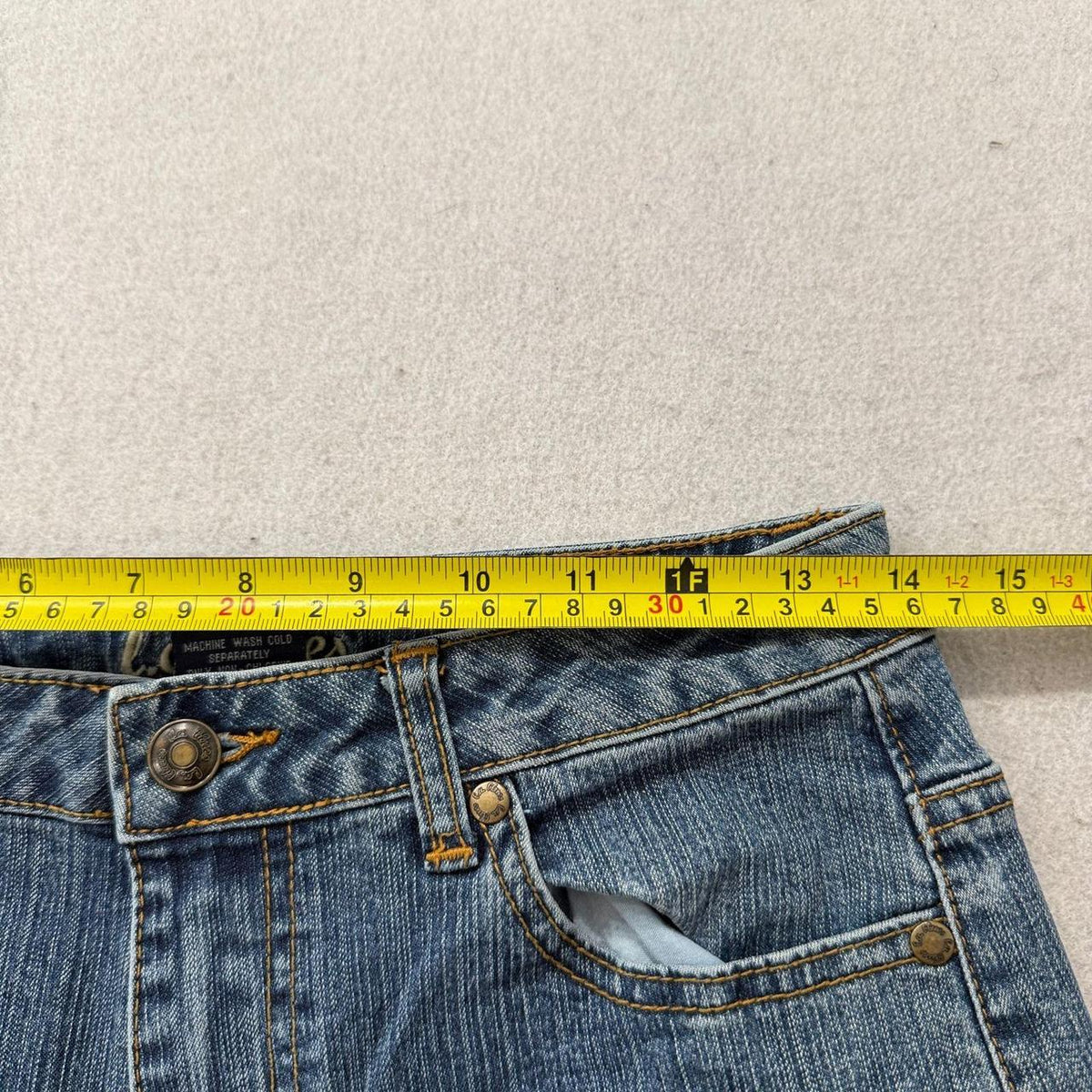 Vintage Y2K 2000's Levi's Faded Open Leg Jeans