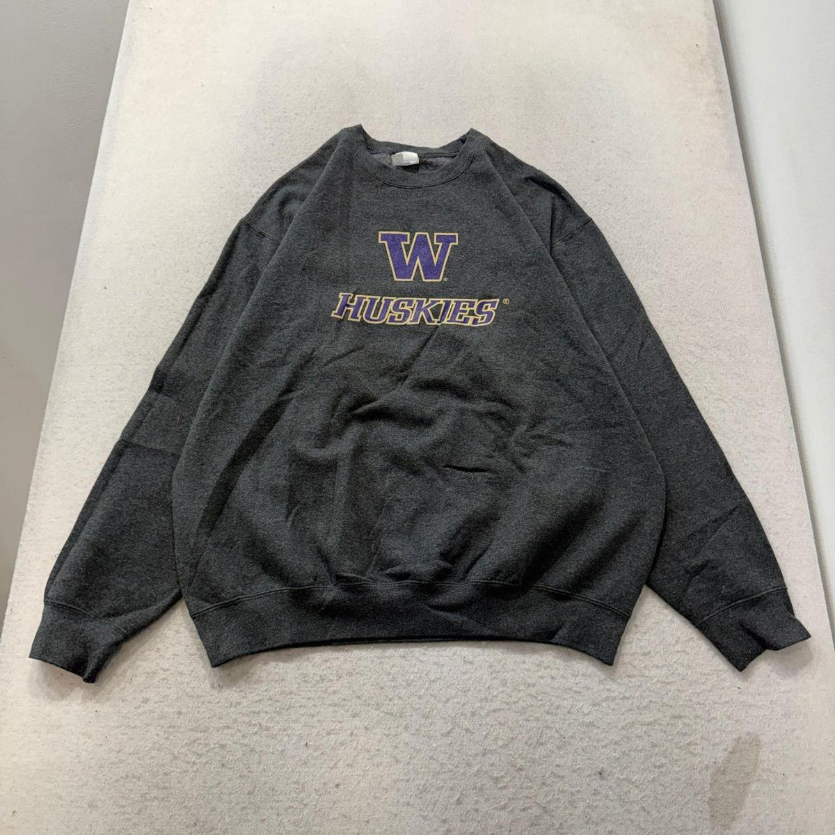 Vintage Y2K 2000's Port & Company Charcoal Grey Faded Boxy Graphic Crewneck