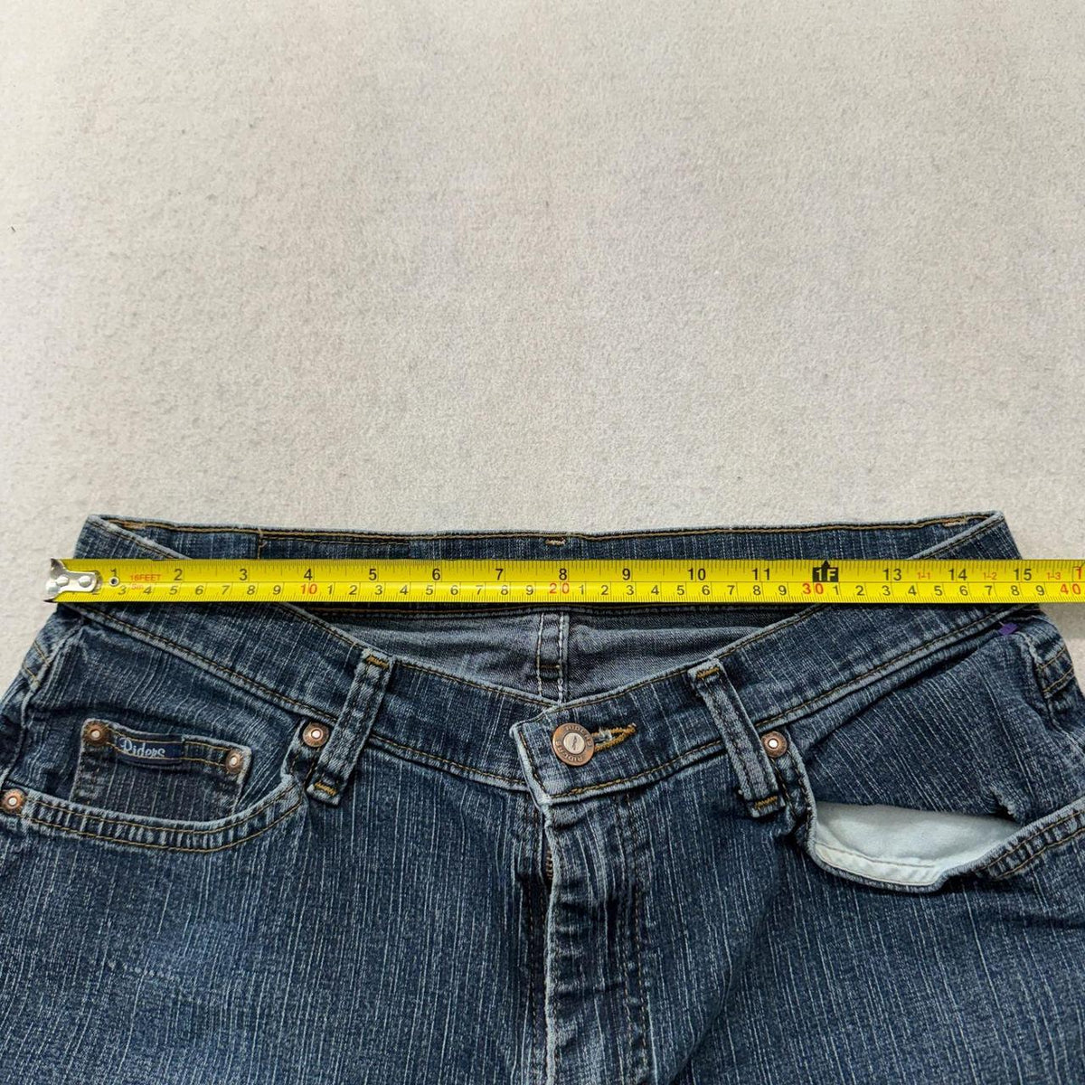 Vintage Y2K 2000's Women's Open Leg Faded Distressed Jeans