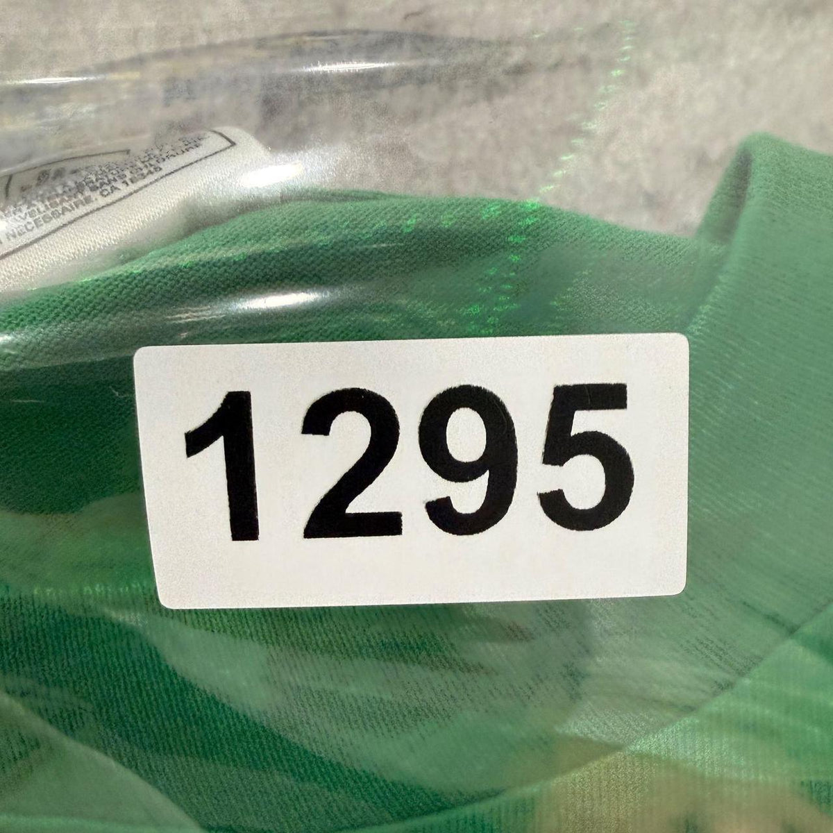 Vintage Y2K 2000's Fruit of the Loom Kelly Green Boxy Graphic Tee