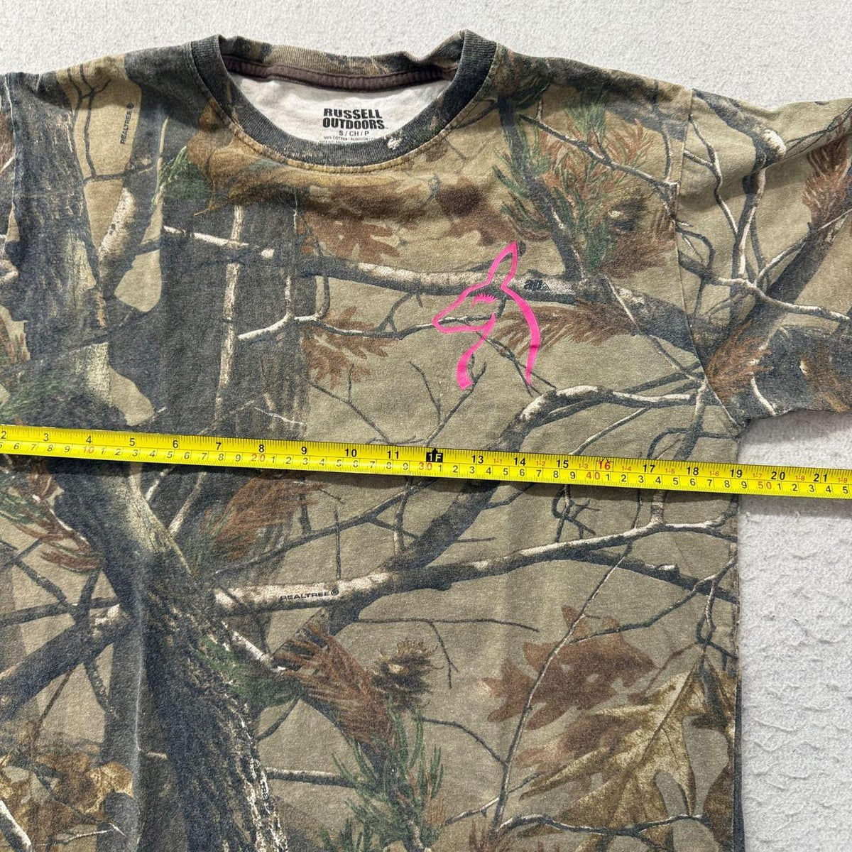 Vintage Y2K 2000's Russell Outdoors Camo Faded Graphic Tee