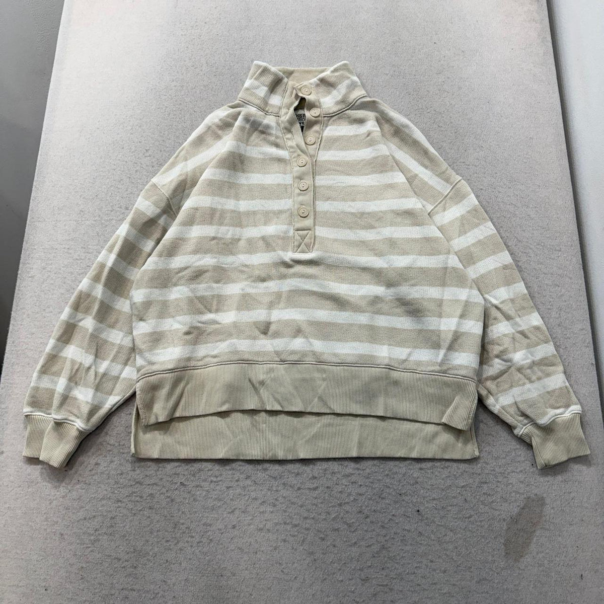 Vintage Y2K 2000's American Eagle Cream Striped Oversized Sweatshirt