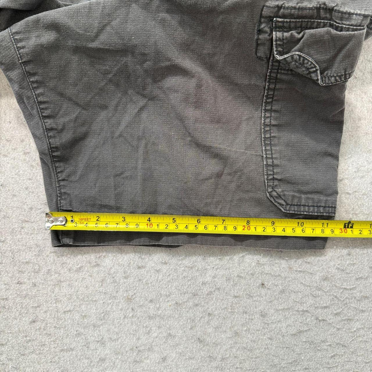 Vintage Y2K 2000's Eddie Bauer Charcoal Grey Baggy Cargo Shorts