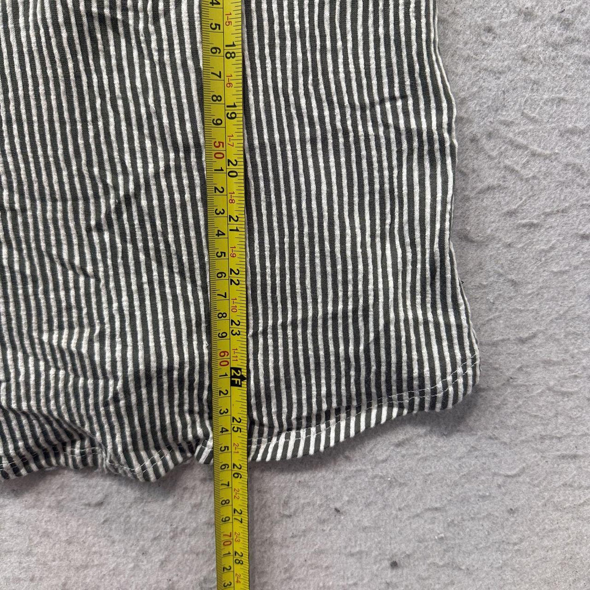 Vintage Y2K 2000's Women's BKE Black White Striped Ribbed Tank Top