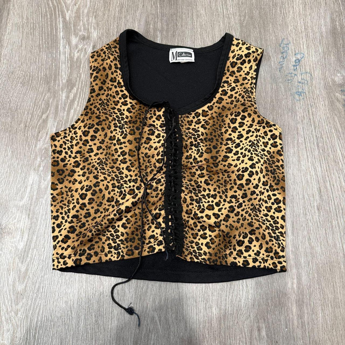 Vintage Y2K 2000's Women's Golden Yellow Boxy Leopard Print Vest