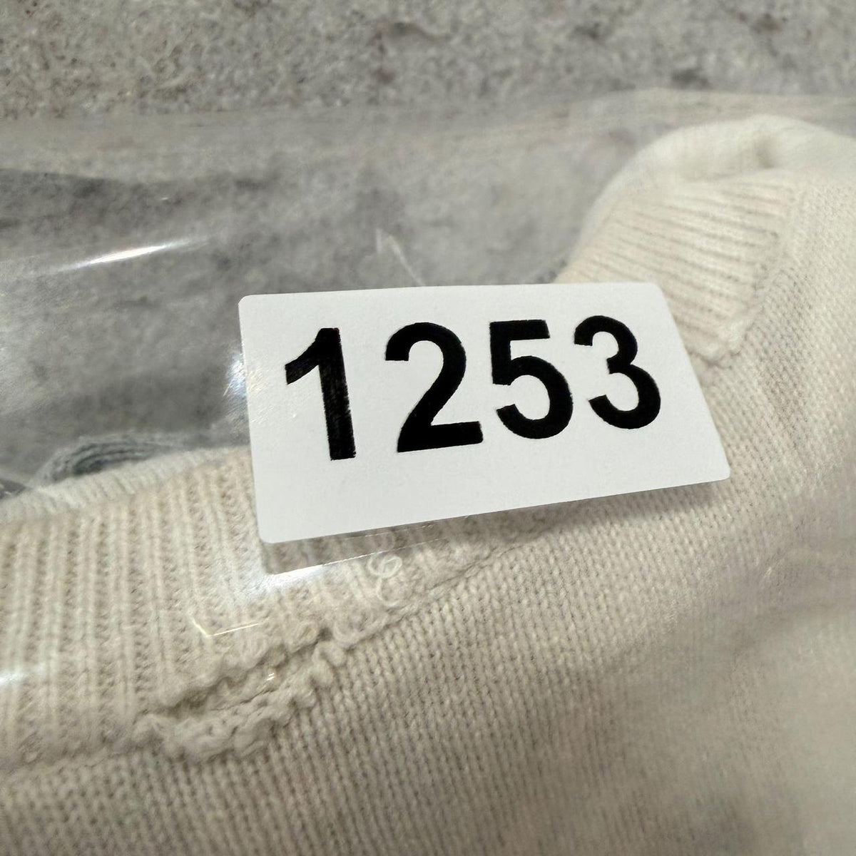 Vintage Y2K 2000's Tommy Hilfiger Cream Boxy Crewneck Sweater