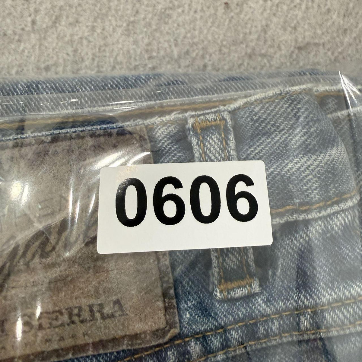 Vintage 90s Wrangler Faded Baggy Open Leg Jeans