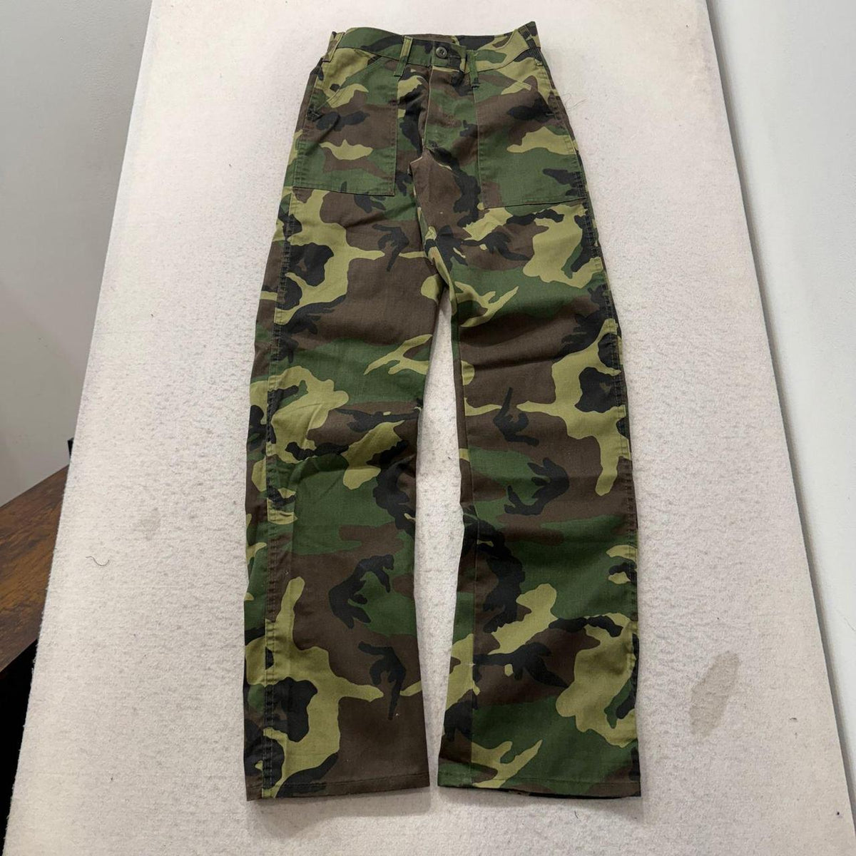 Vintage Y2K 2000's Baggy Camo Cargo Pants