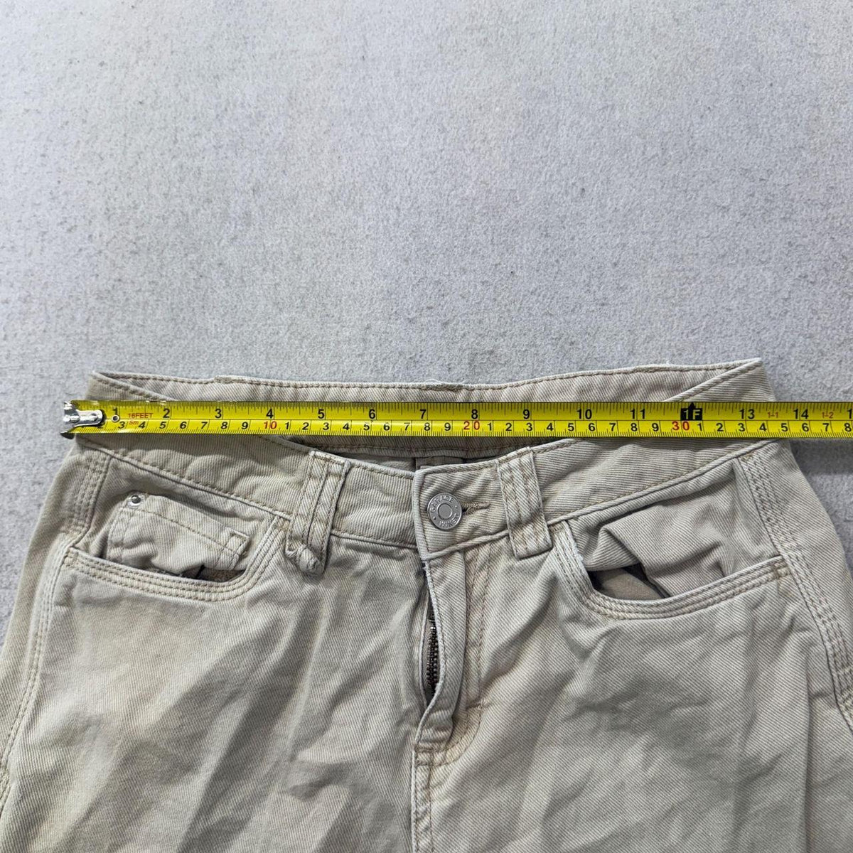 Vintage Y2K 2000's Garage Khaki Baggy Cargo Pants