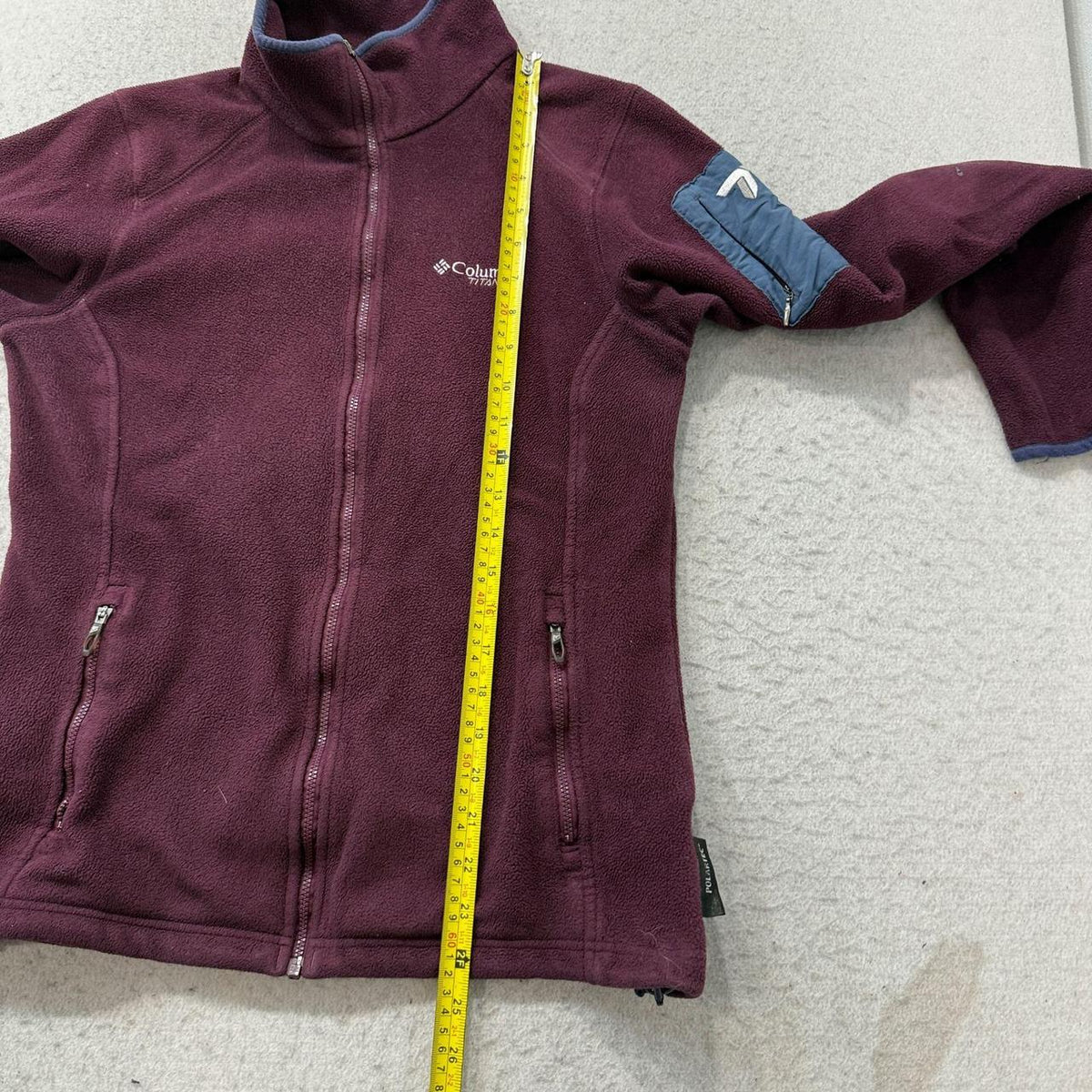 Vintage Y2K 2000's Women's Columbia Burgundy Zip Up Fleece Jacket