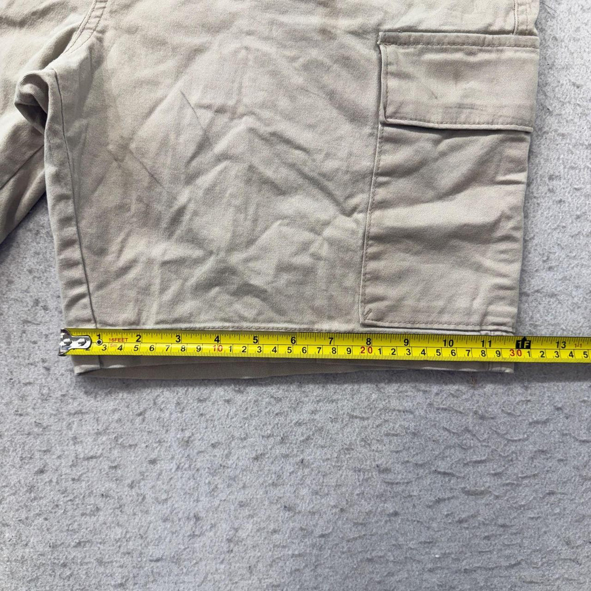 Vintage Y2K 2000's Old Navy Khaki Baggy Cargo Shorts