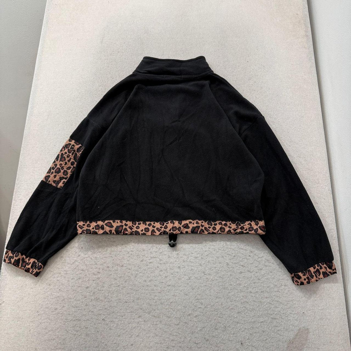Vintage Y2K 2000's Women's Black Leopard Trim Oversized Half Zip Sweatshirt