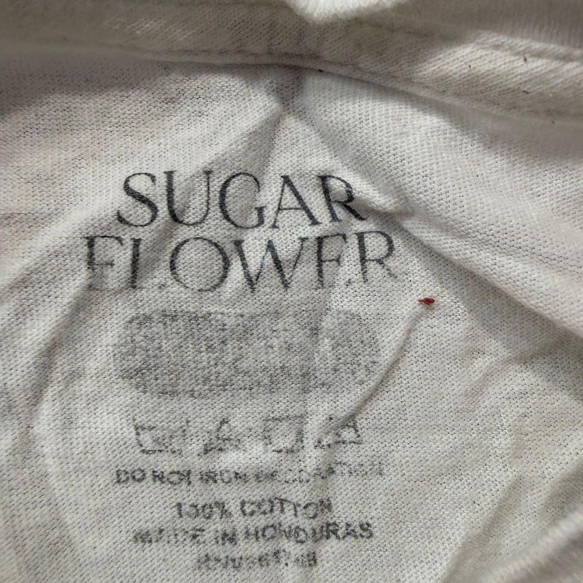 Vintage Y2K 2000's Women's Boxy Faded White Graphic Tee