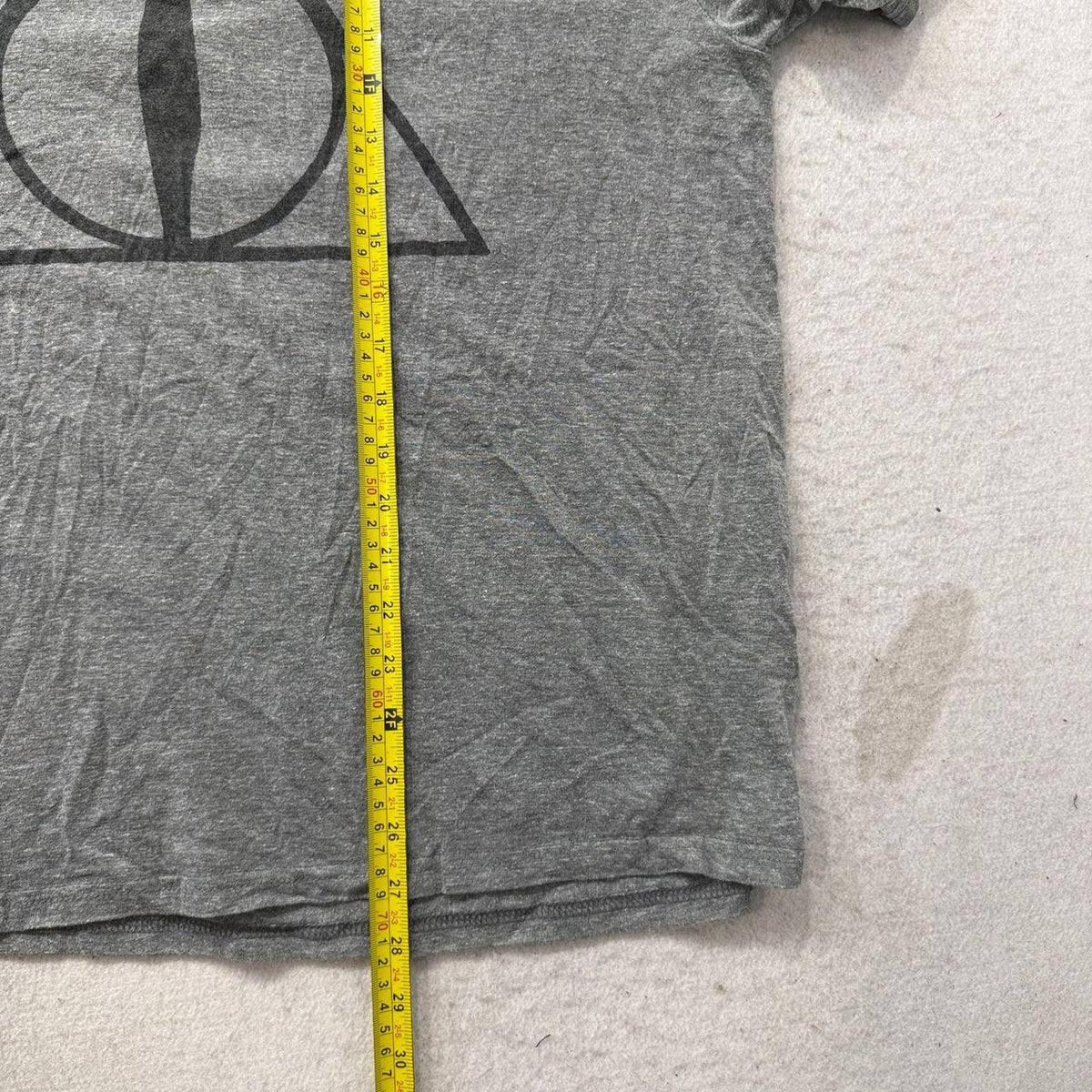 Vintage Y2K 2000's Women's Heather Grey Faded Boxy Graphic Tee