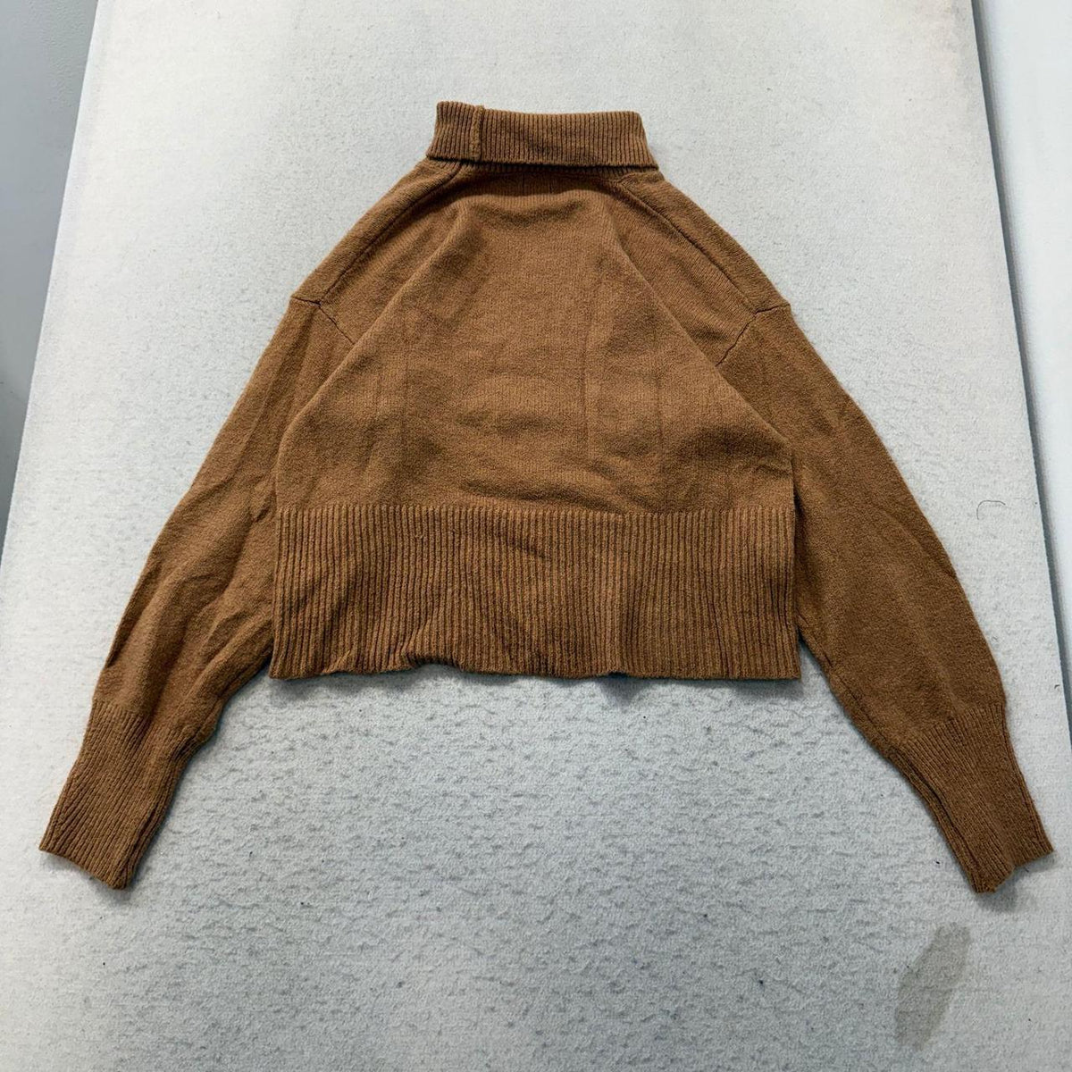 Vintage Y2K 2000's Women's Camel Boxy Turtleneck Sweater