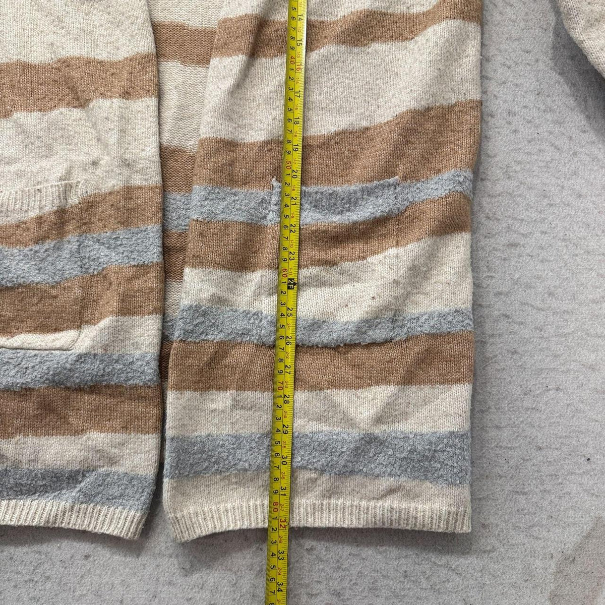 Vintage Y2K 2000's Women's Oversized Striped Knit Cardigan
