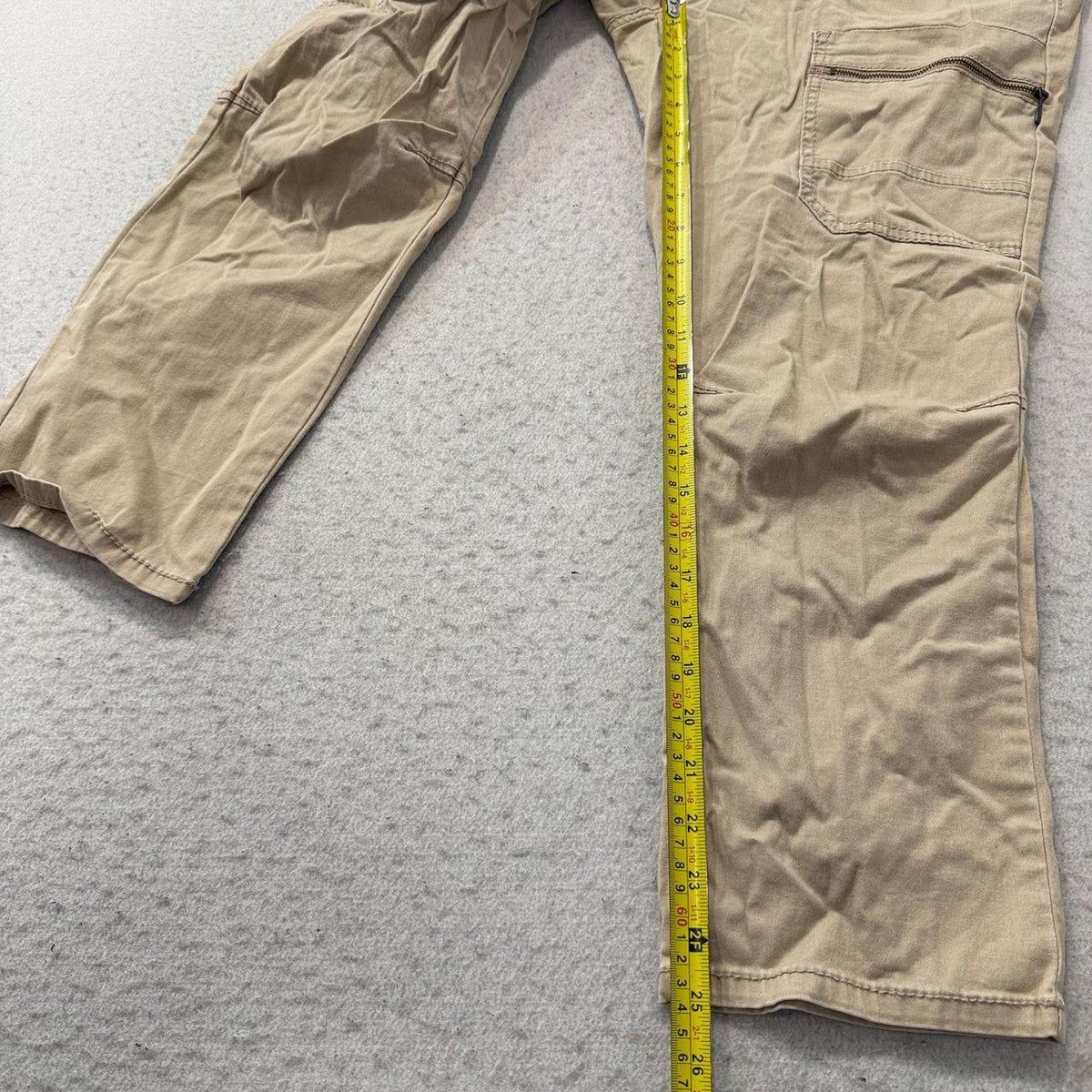 Vintage Y2K 2000's Women's Baggy Cargo Khaki Tan Pants