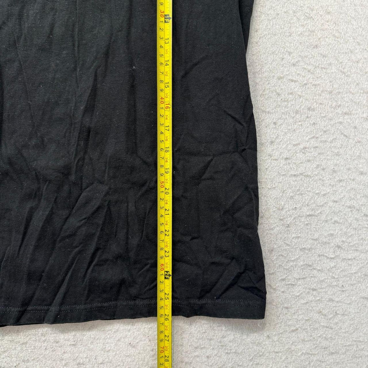 Vintage Y2K 2000's Pro Club Black Boxy Blank Heavyweight Long-Sleeve Tee