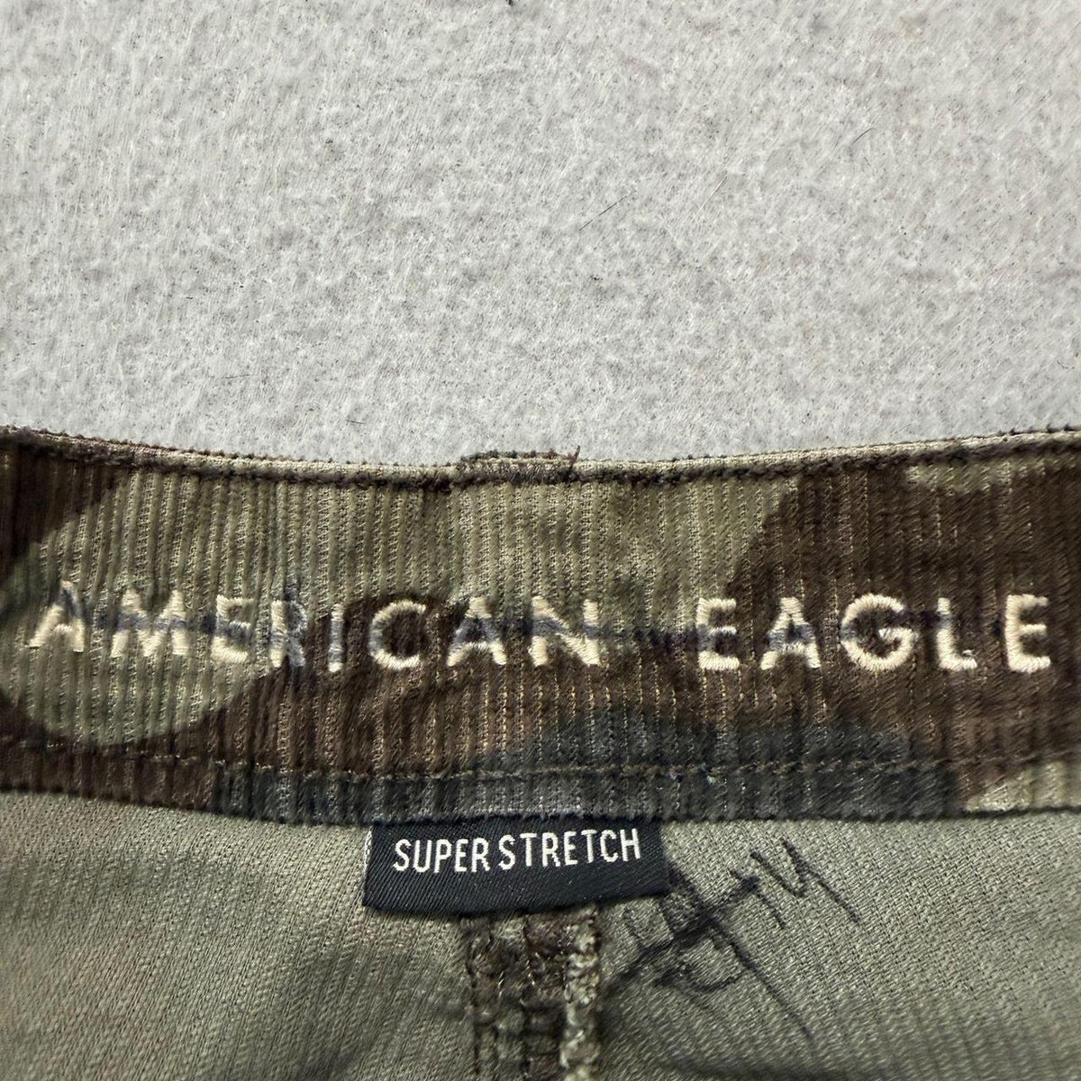 Vintage Y2K 2000's American Eagle Brown Camo Baggy Cargo Pants
