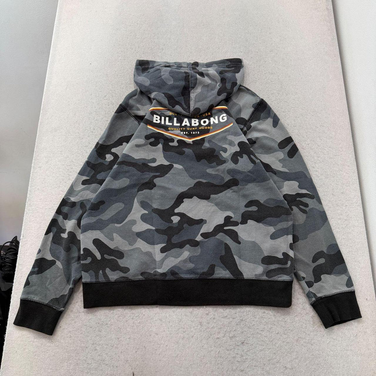 Vintage Y2K 2000's Billabong Grey Camo Boxy Pullover Hoodie