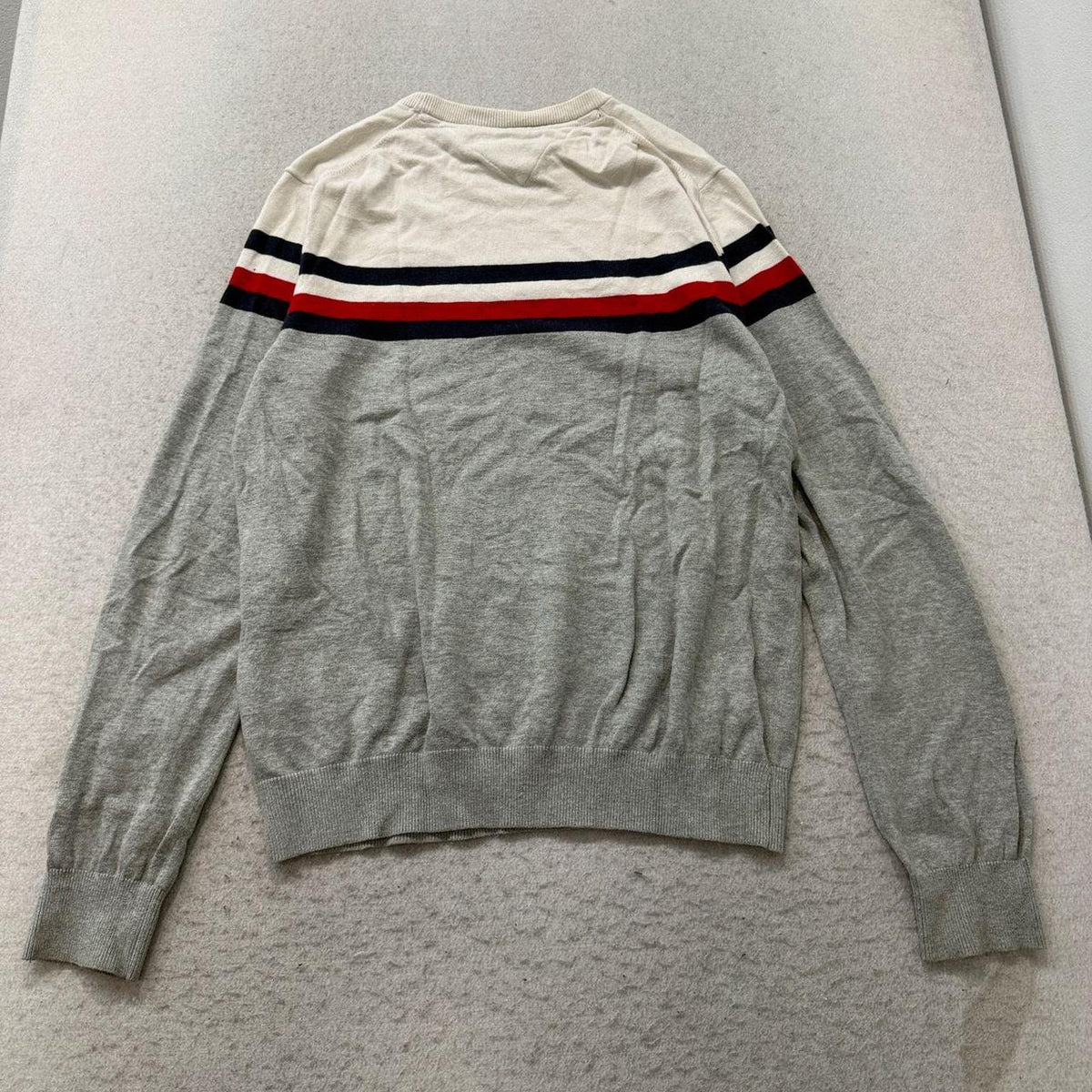 Vintage Y2K 2000's Tommy Hilfiger Cream Boxy Crewneck Sweater