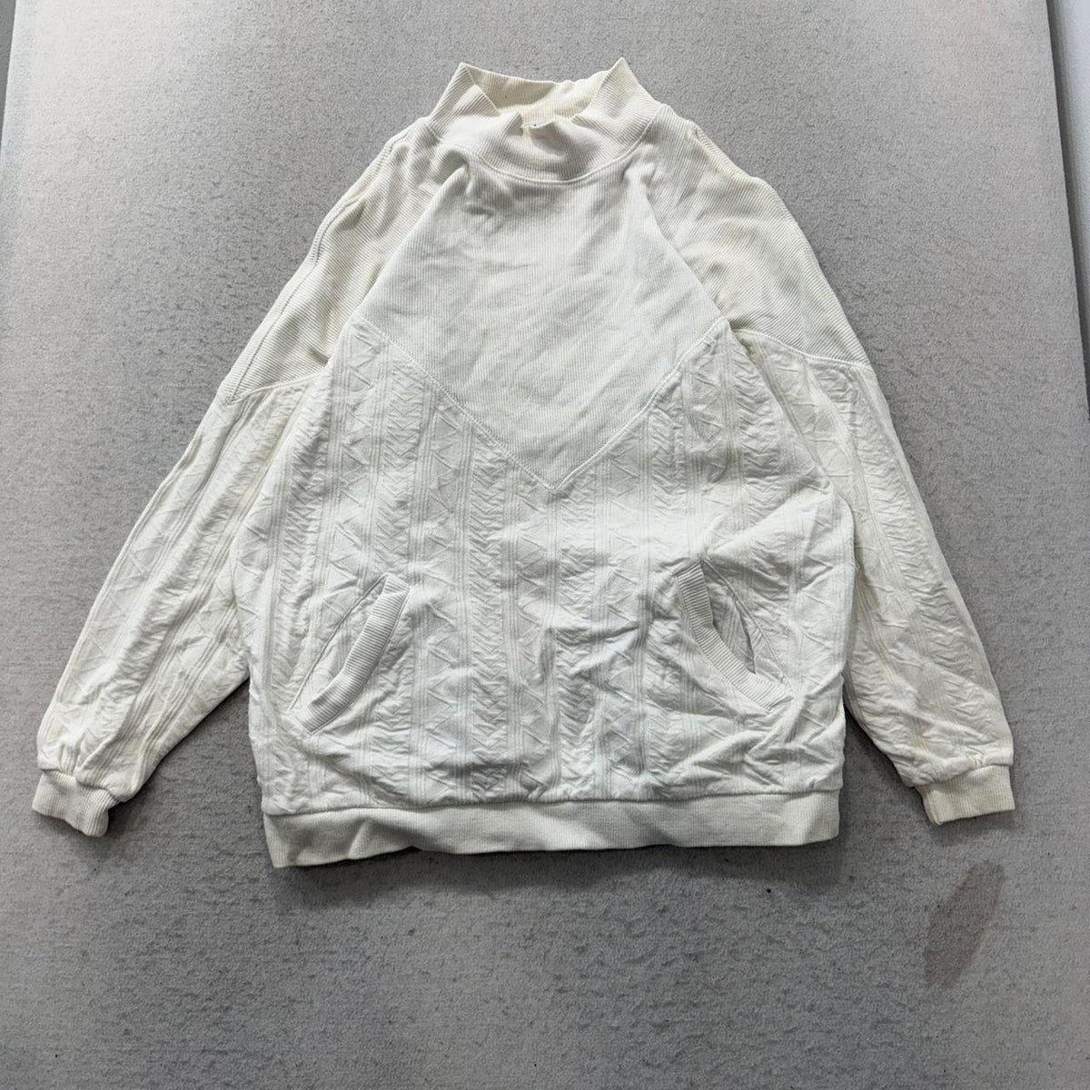 Vintage 90s Boxy Cream Blank Turtleneck Sweatshirt