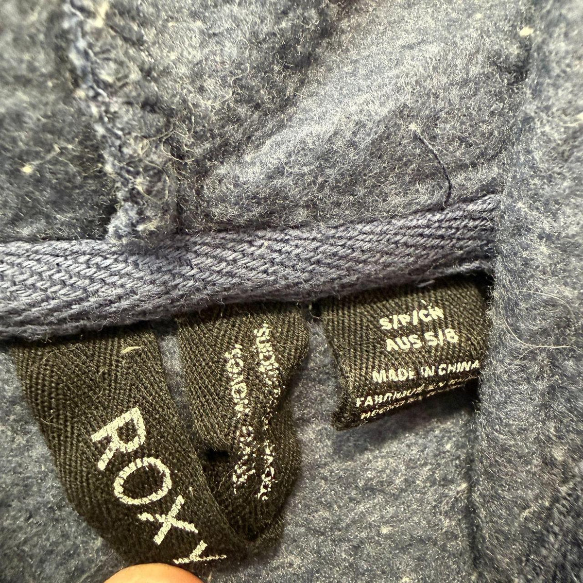Vintage Y2K 2000's Roxy Navy Oversized Graphic Pullover Hoodie