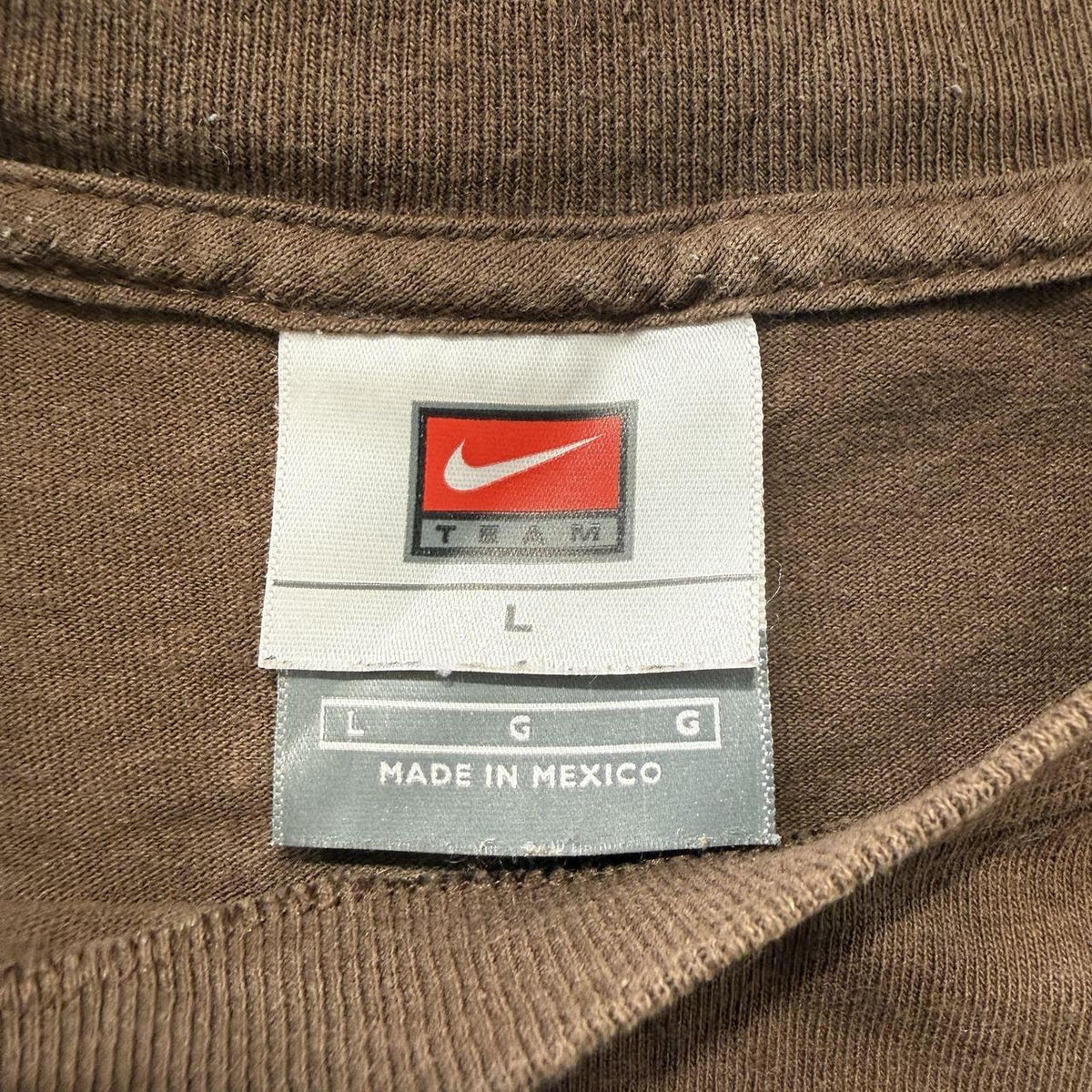Vintage Y2K 2000's Nike Brown Boxy Graphic Tee
