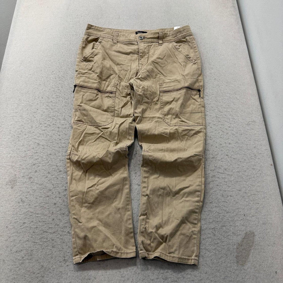Vintage Y2K 2000's Women's Baggy Cargo Khaki Tan Pants