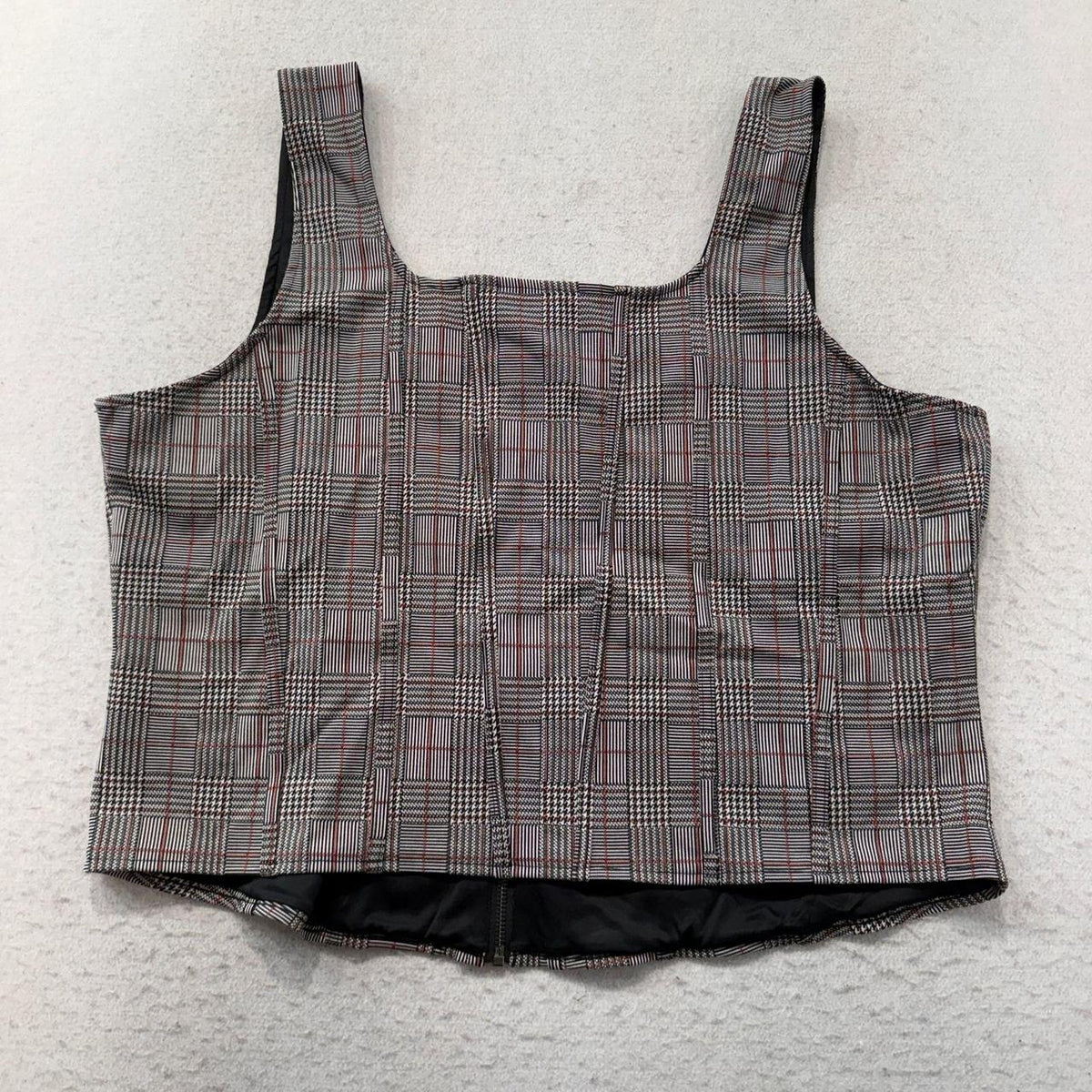 Vintage Y2K 2000's Women's Studio by Torrid Grey Plaid Boxy Crop Tank