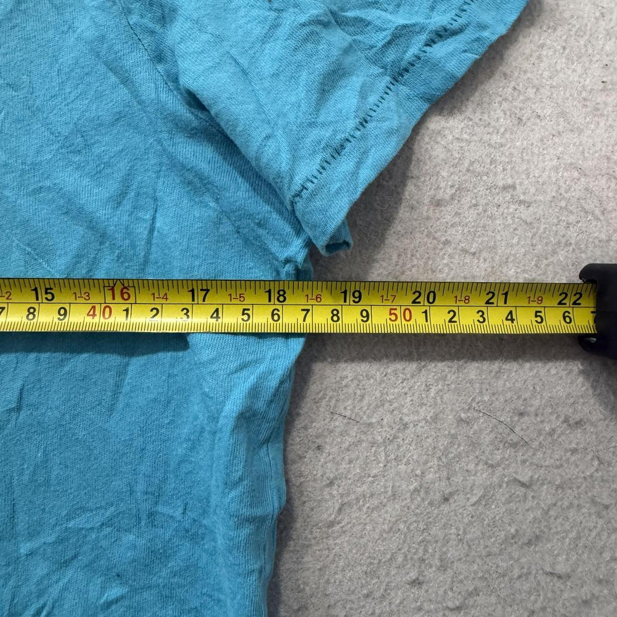 Vintage Y2K 2000's Hollister Turquoise Faded Graphic Tee
