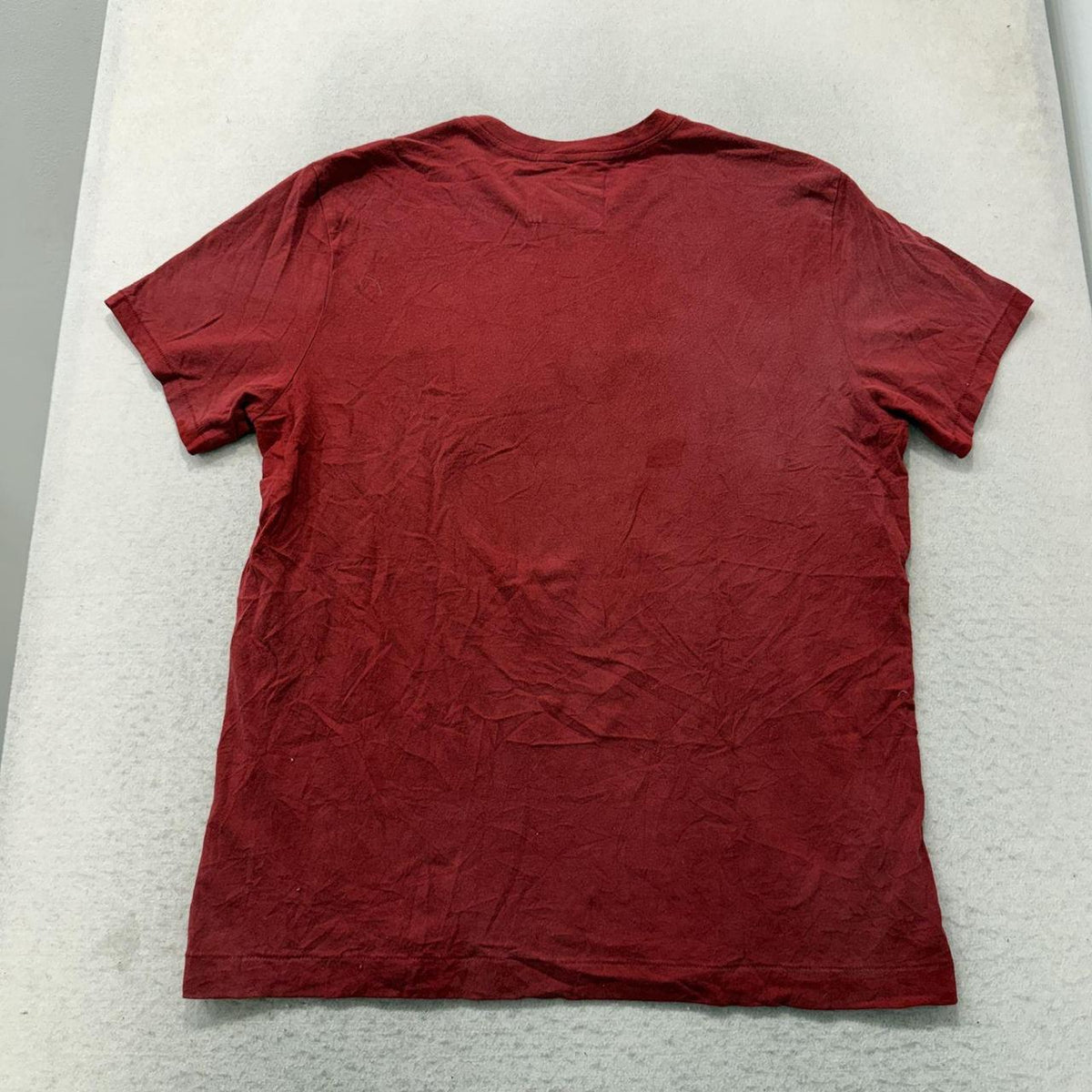 Vintage Y2K 2000's Women's Aeropostale Burgundy Graphic Spellout Tee