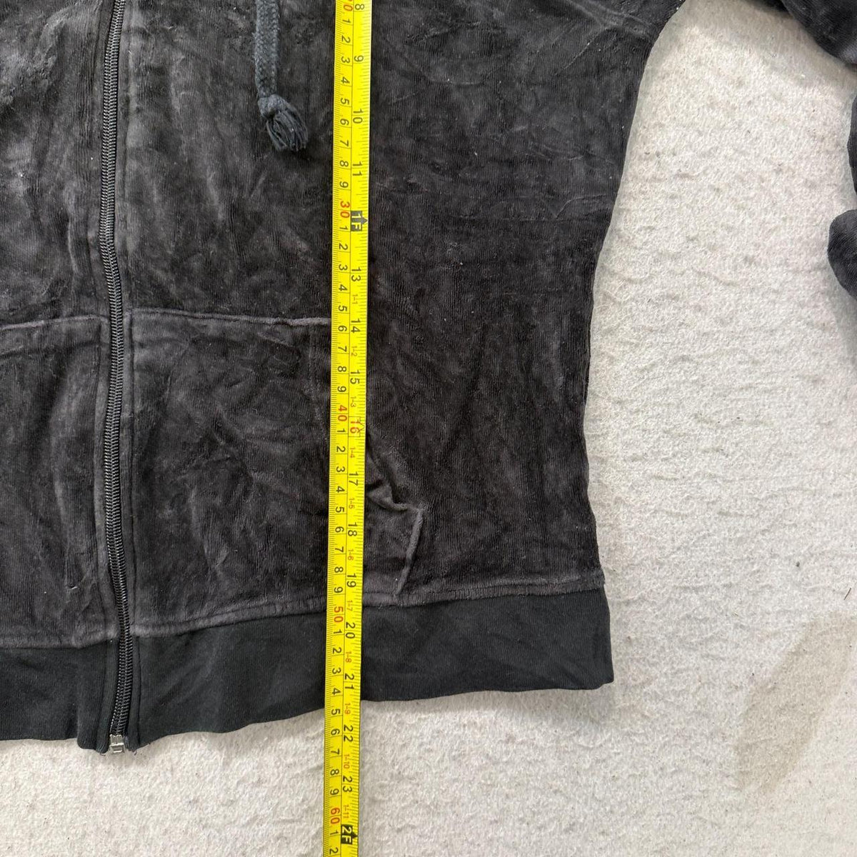 Vintage Y2K 2000's Women's Juicy Couture Black Velour Zip Up Hoodie