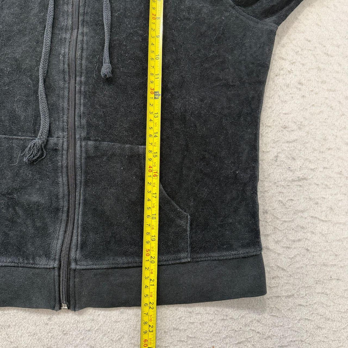 Vintage Y2K 2000's Women's Juicy Couture Black Boxy Zip Up Velour Hoodie