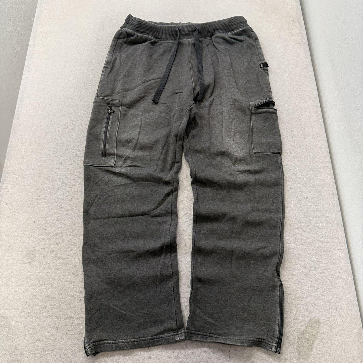 Vintage Y2K 2000's Everlast Grey Baggy Cargo Pants