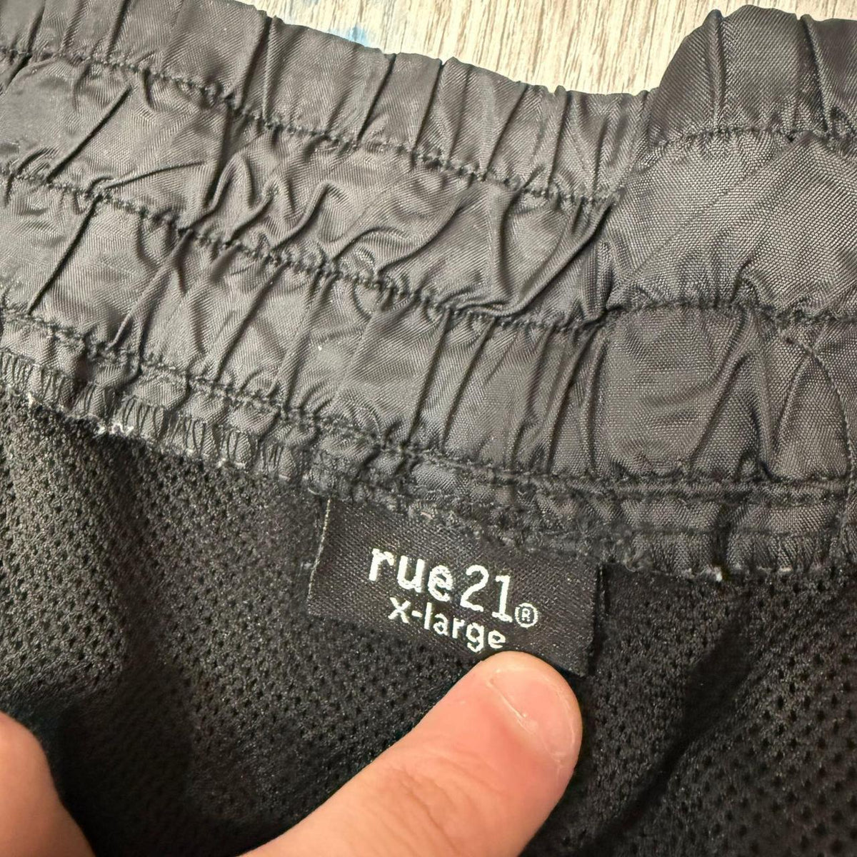 Vintage Y2K 2000's rue21 Black Baggy Track Pants Red Stripe