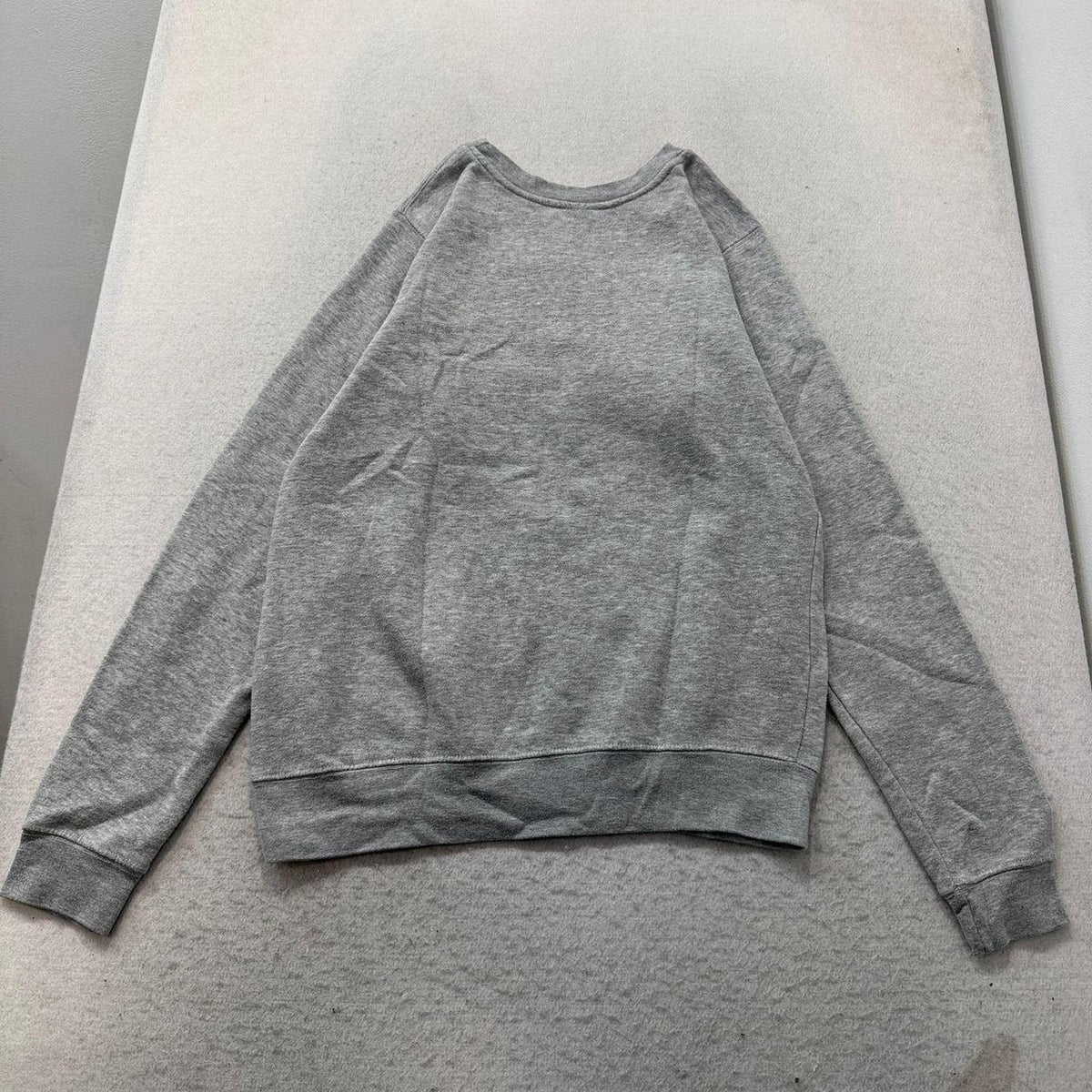 Vintage Y2K 2000's Heather Grey Boxy Graphic Sweatshirt