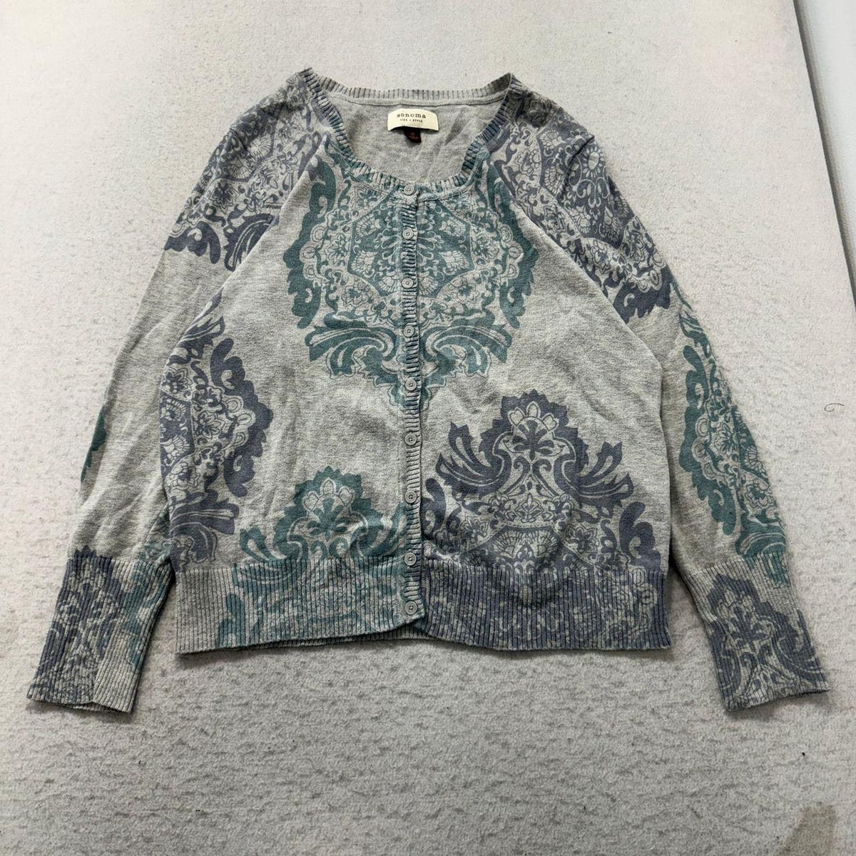 Vintage Y2K 2000's Women's Sonoma Grey Boxy Damask Floral Cardigan