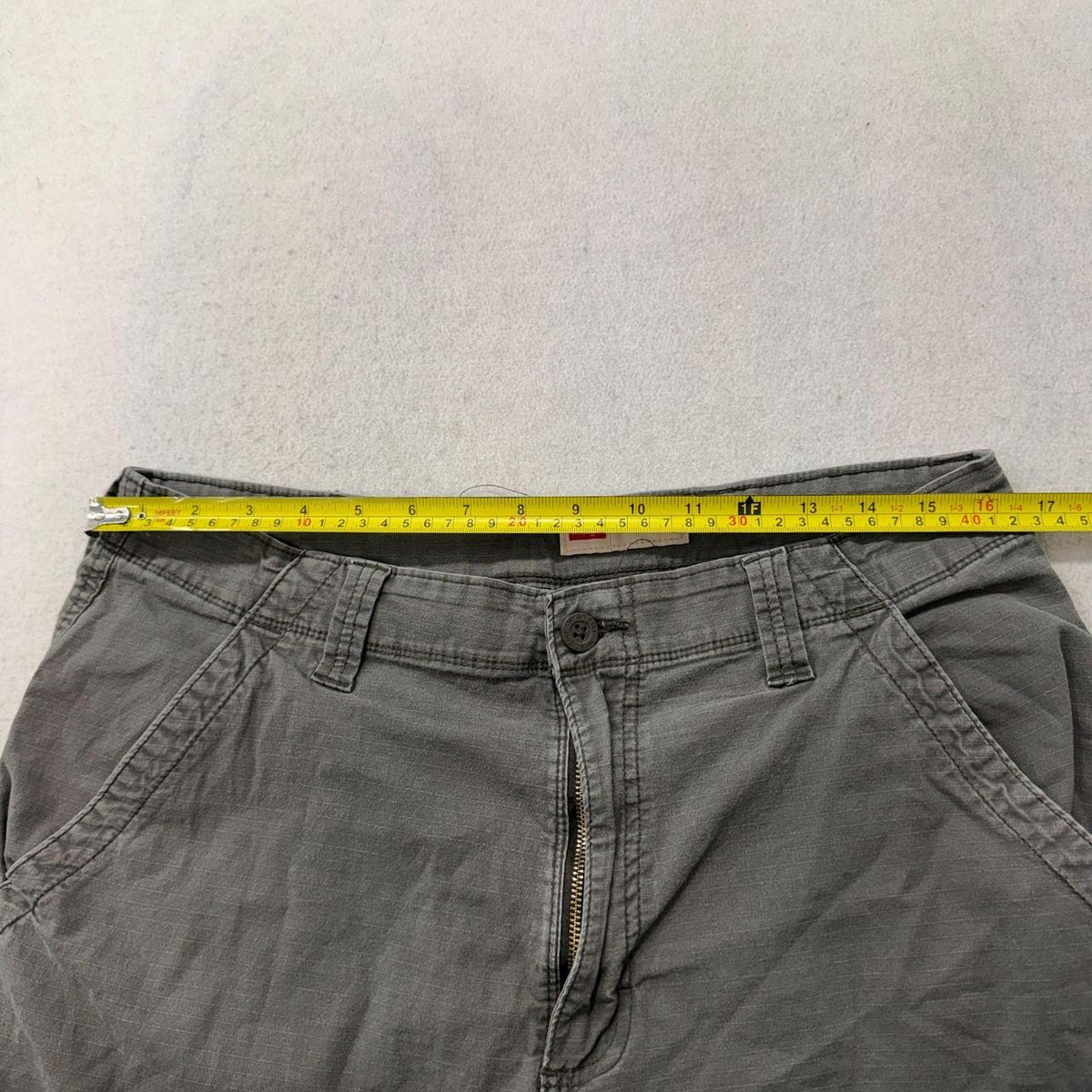 Vintage Y2K 2000's Wrangler Grey Faded Baggy Cargo Pants
